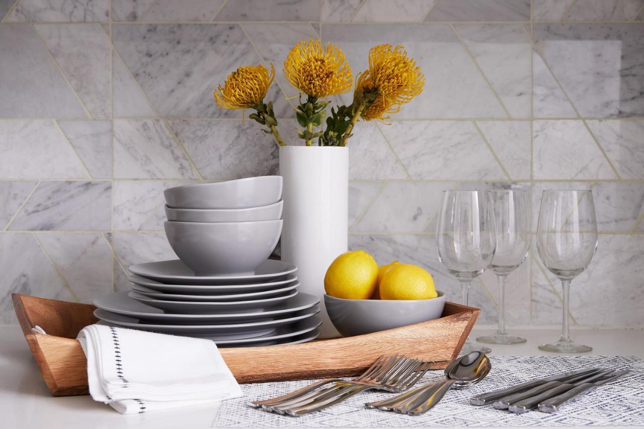 Sentral Michigan Avenue Apart otel Chicago Dış mekan fotoğraf Dinnerware