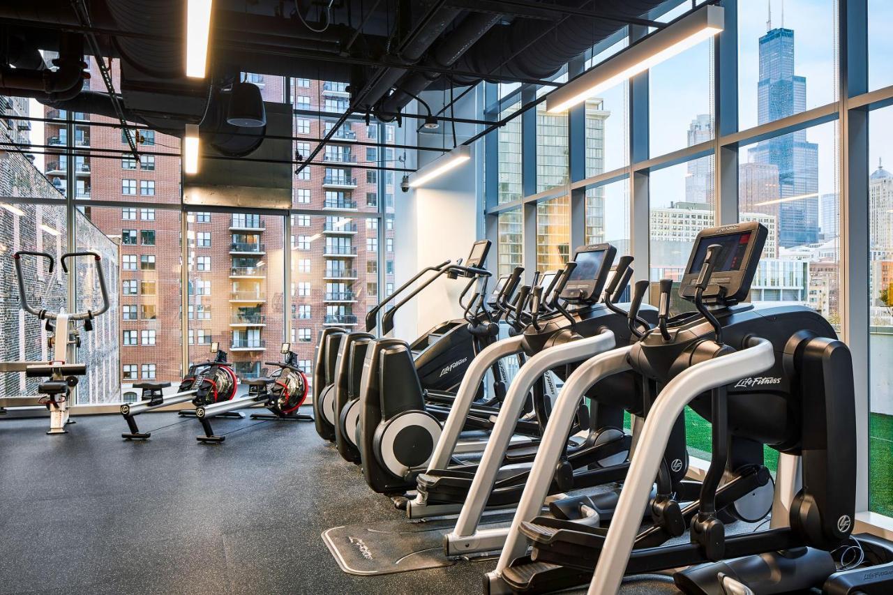Sentral Michigan Avenue Apart otel Chicago Dış mekan fotoğraf The fitness center