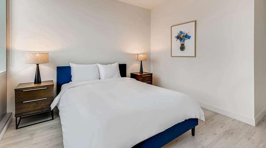 Sentral Michigan Avenue Apart otel Chicago Oda fotoğraf A bedroom at the hotel