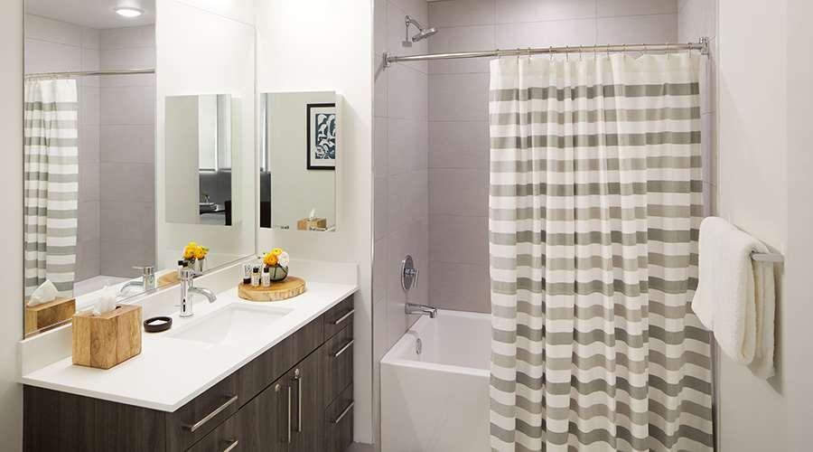 Sentral Michigan Avenue Apart otel Chicago Dış mekan fotoğraf A shower curtain