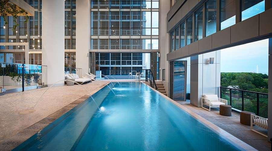 Sentral Michigan Avenue Apart otel Chicago Dış mekan fotoğraf The pool at the Ritz-Carlton, South Beach