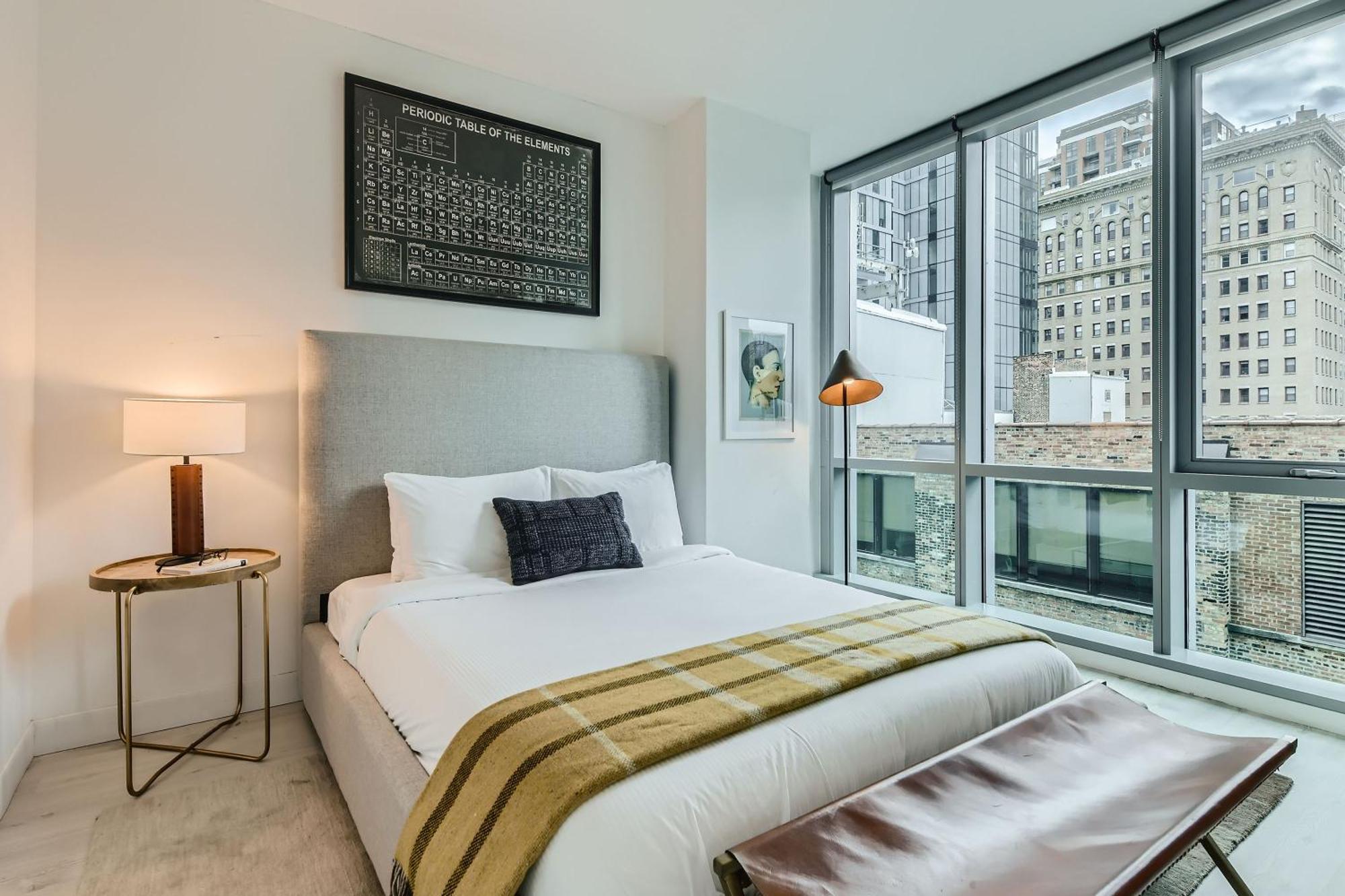 Sentral Michigan Avenue Apart otel Chicago Oda fotoğraf A bedroom